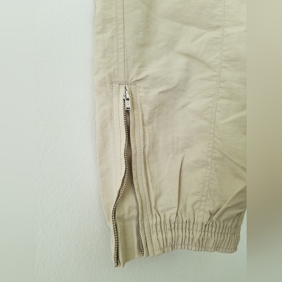NWT Old Navy Quick Dry High Rise Jogger Nylon Drawstring Cargo Tan Color Size … - Picture 5 of 6